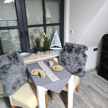 Exklusive Ferienwohnung Nahe Der Nordsee Wesselburen ภายนอก รูปภาพ
